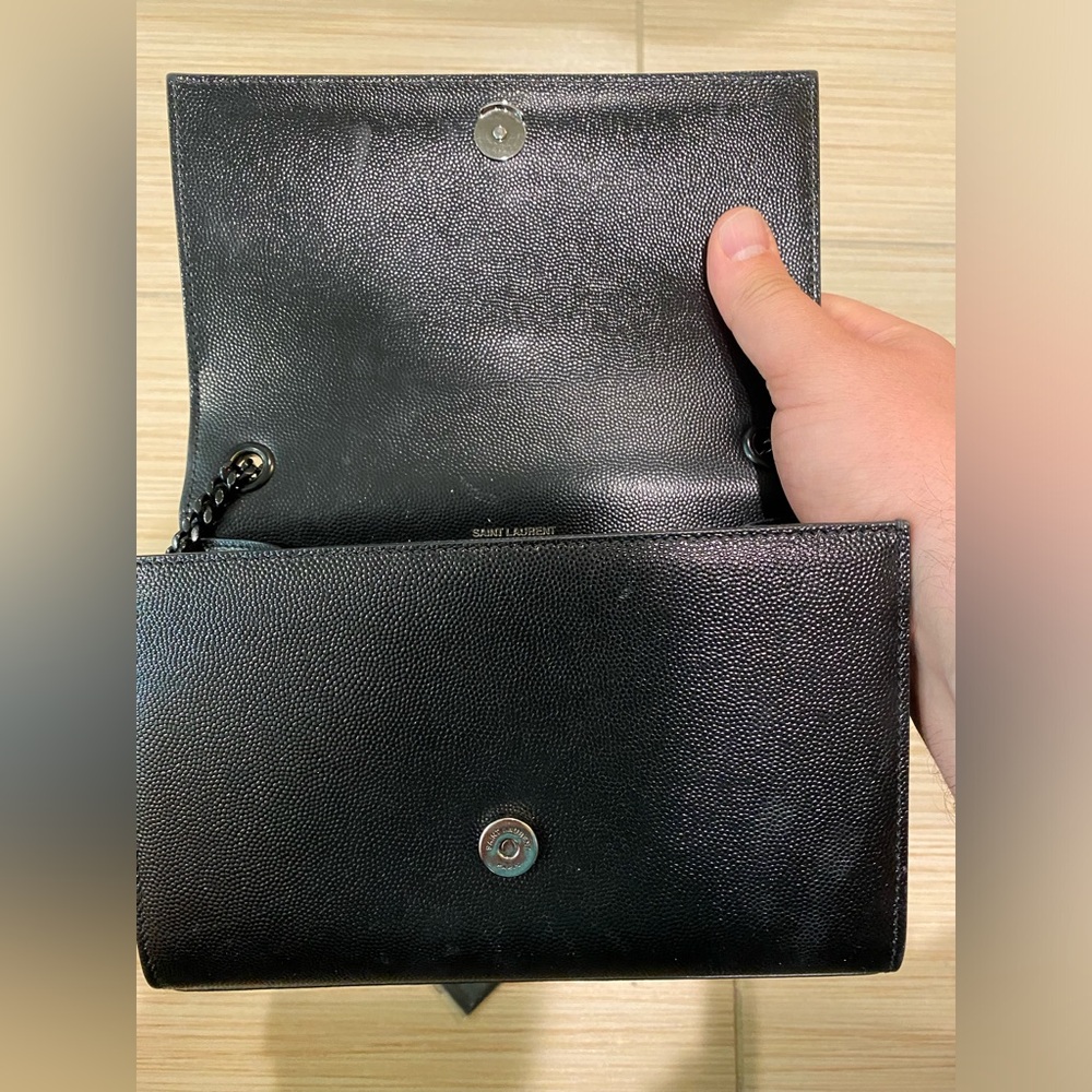 YSL Saint Laurent Pebbled Leather Purse - Picture 4 of 14
